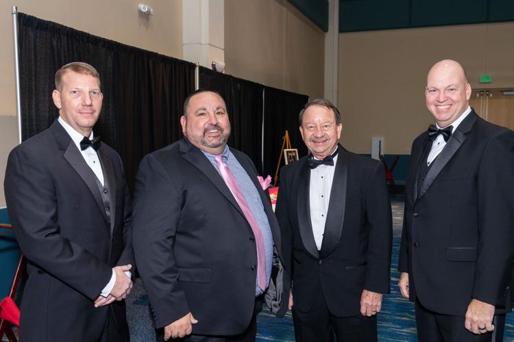C.A.R.E. Ball spends an evening 'Under the Big Top' | Multimedia |  yoursun.com