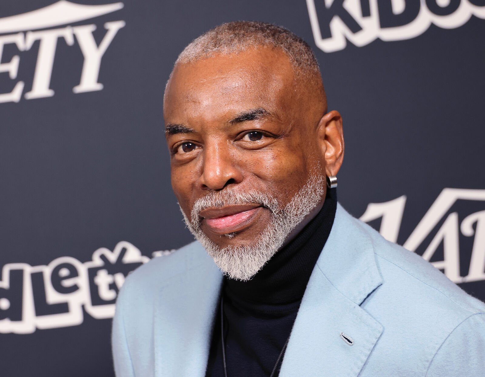 40 years after Reading Rainbow LeVar Burton is still fighting