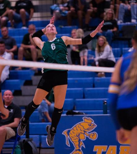CHSvVenice-VBall-09152025-07.jpg