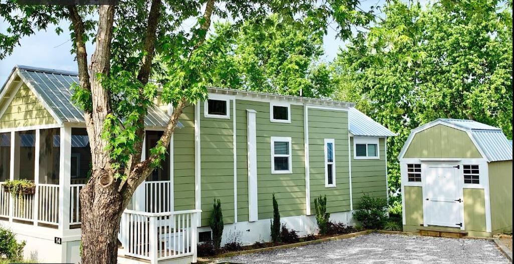 Tiny Home Park Approved For Burnt Store Road News Yoursun Com