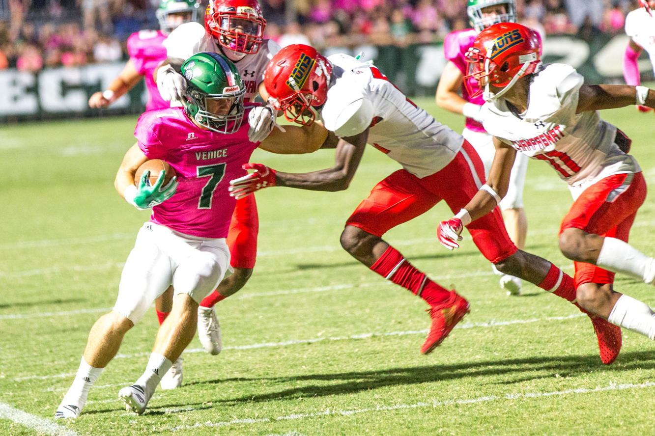 Venice football celebrates with 52point win Area Preps