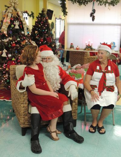 Bank Teams Up With Big Brothers Big Sisters Venice Gondolier Sun Yoursun Com