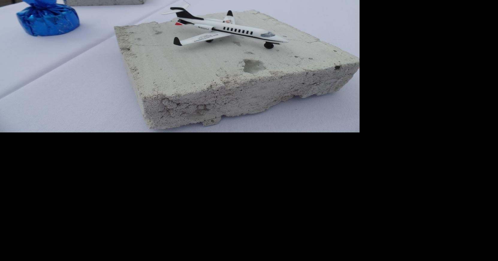 Airport hosts EMAS ‘block crushing’ ceremony | News Archives | yoursun.com