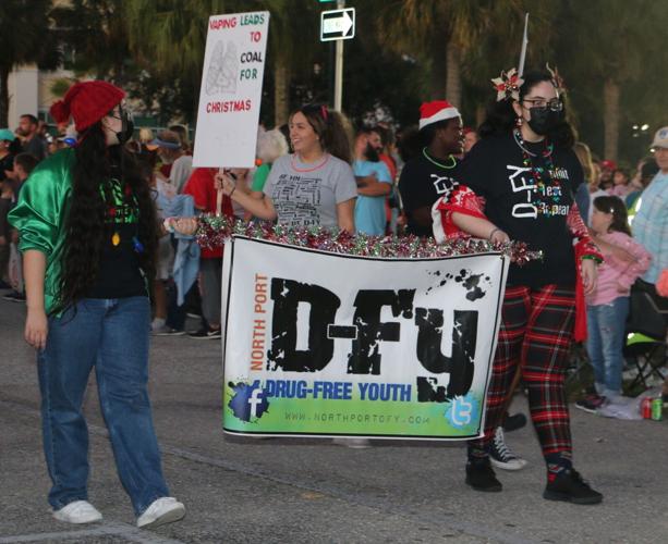 Poinsettia Parade & Festival boosts North Port's holiday spirit Video