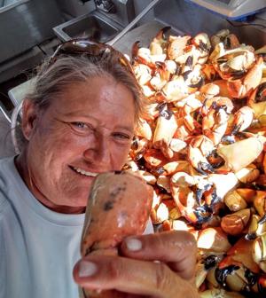 Get crackin’: Stone crab season is underway