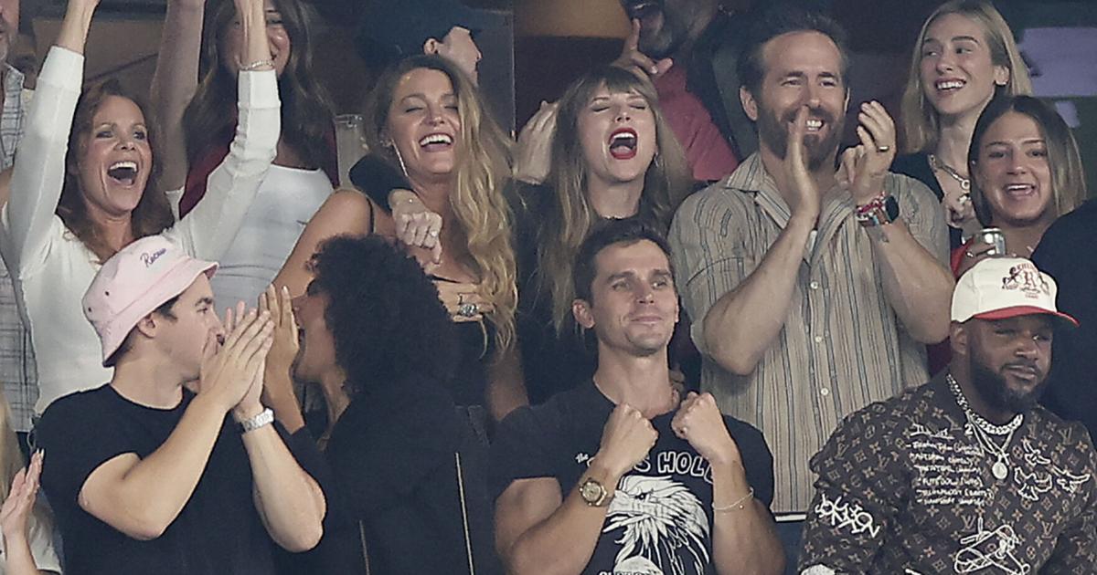 Taylor Swift at MetLife Stadium to watch Travis Kelce's Chiefs take on the Jets