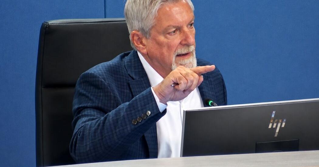 Sarasota County School Board member called report leak a crime. Experts disagree