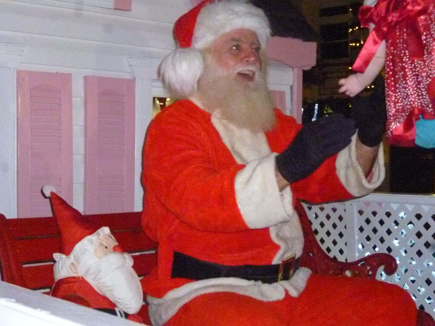 Curtis White A Real Santa Claus Newsarchives Yoursun Com