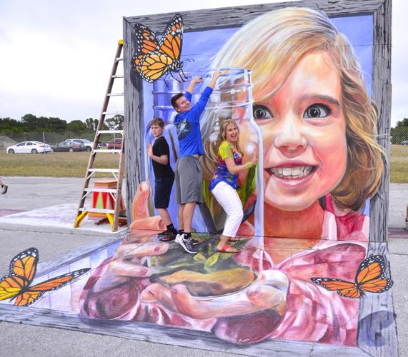 Venice Chalk Festival offers eyepopping art and insight into how it's