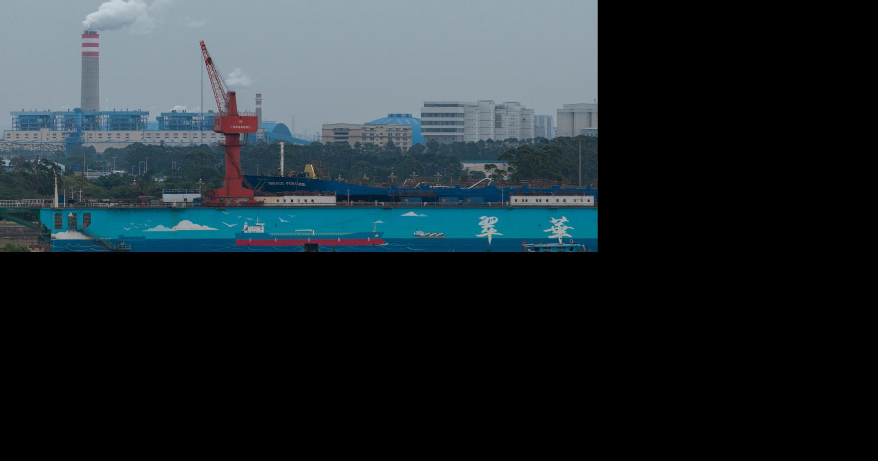 Takeoff of China's flying taxis hits turbulence