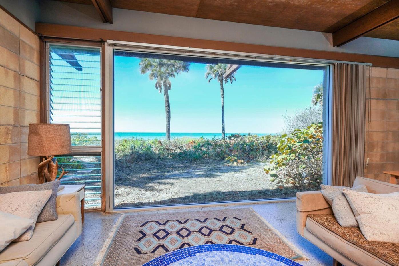 Farley House named to state preservation 'save' list Features