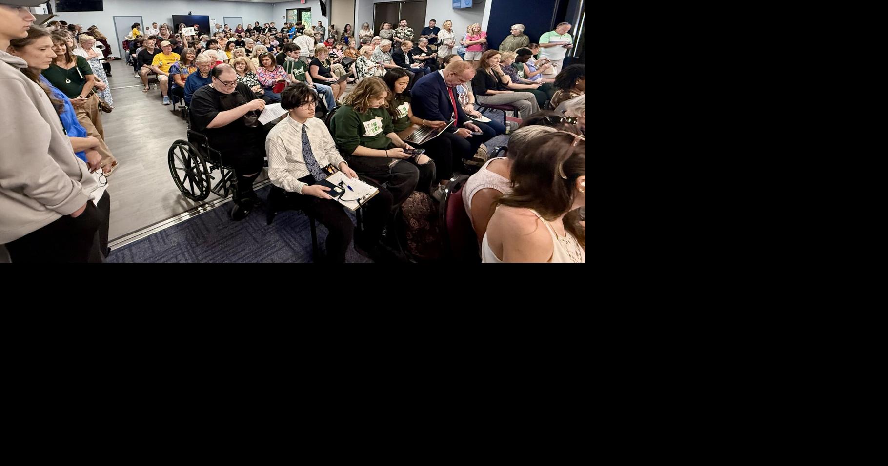 MAJORITY SCHOOL BOARD: Don't expect more meetings | News | yoursun.com