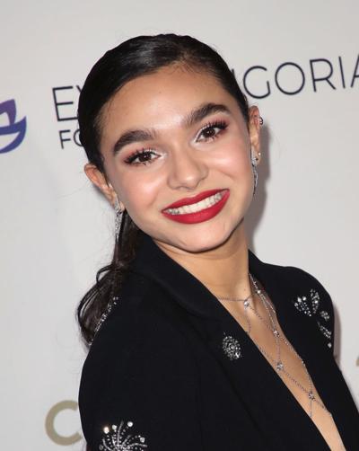 Paulina Chavez Talks About Life As A 17 Year Old Netflix Series Star Daily Break Yoursun Com