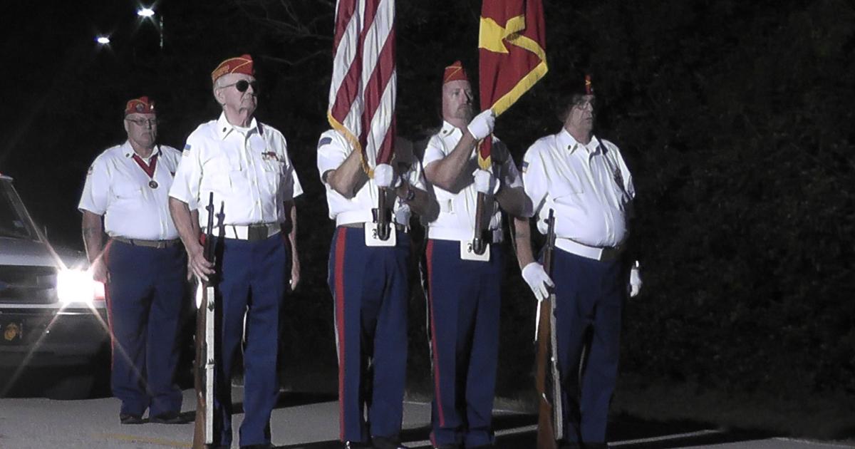 Marine Corps League Color Guard presents the colors | News Archives ...