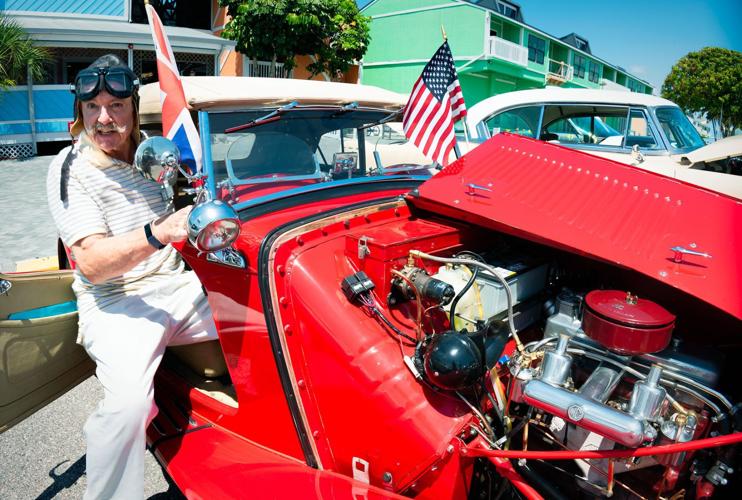 Vintage Motor Car Club showcases vehicles Features