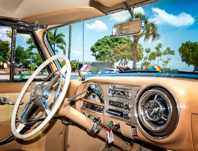 Vintage Motor Car Club showcases vehicles Features