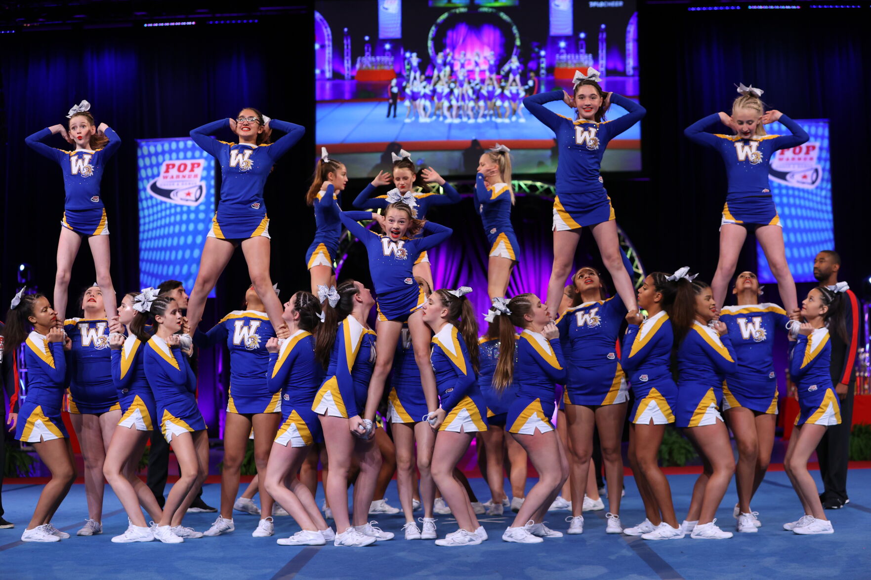 Warriors' national champion cheer squad heading to Globals