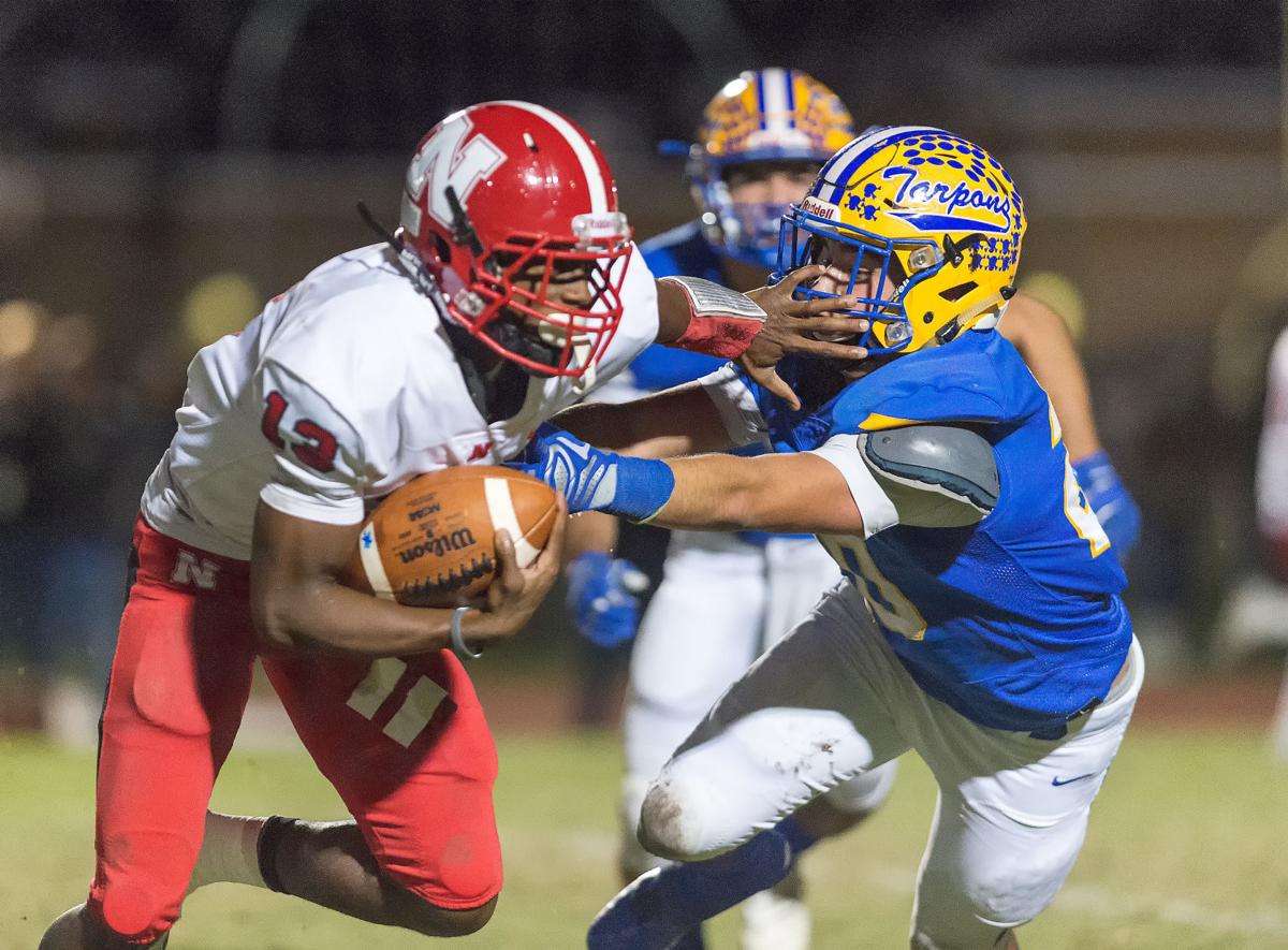 Red Knights Sour Tarpons Playoff Run Area Preps Yoursun Com