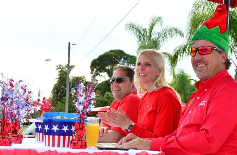 Rotonda Parade gets into the spirit of Christmas The Daily Sun