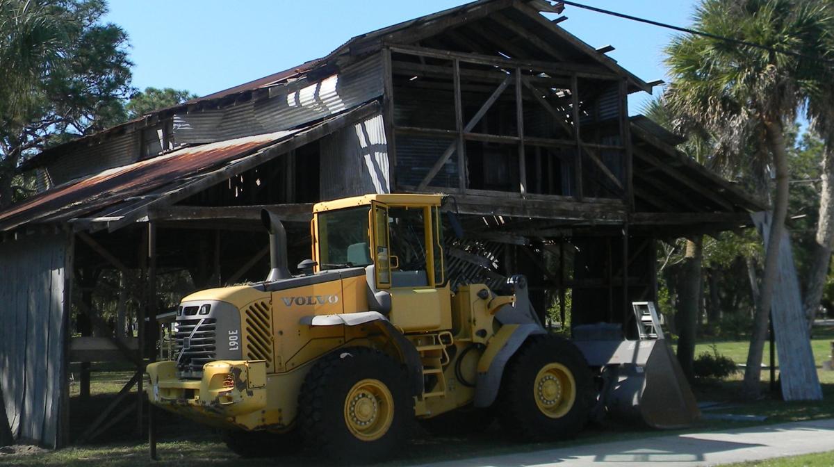 Time S Up For The Old Tin Barn Englewood Sun Yoursun Com