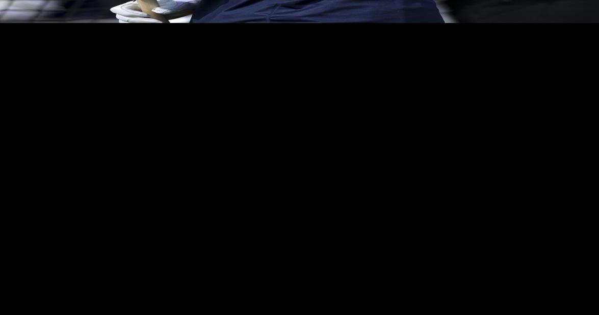 Rising star Lee brings speed, skill at short News Archives