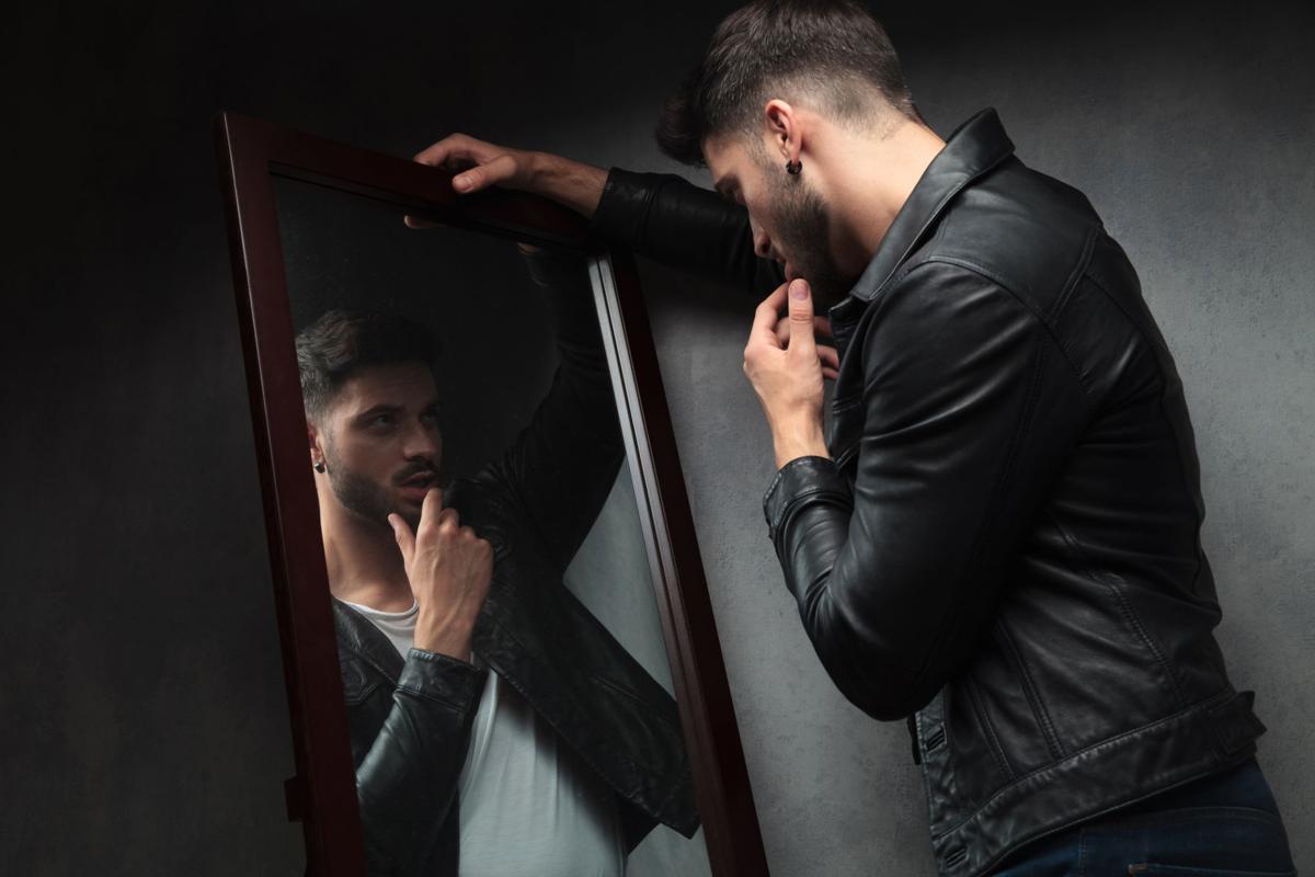 How To Spot A Narcissist And What To Do About It Features