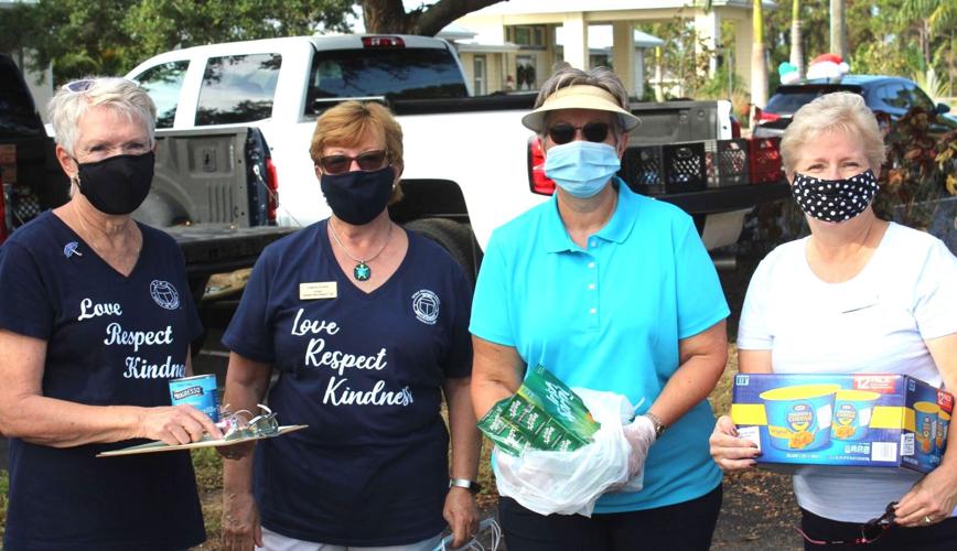 Rotonda's drivethru drive brings in the food The Daily Sun