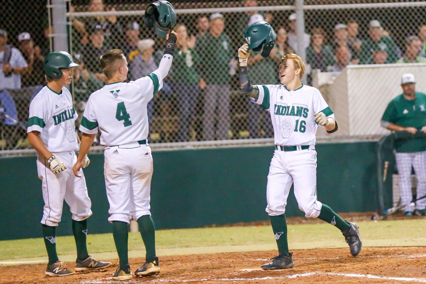 Venice baseball earns hardfought district win Area Preps