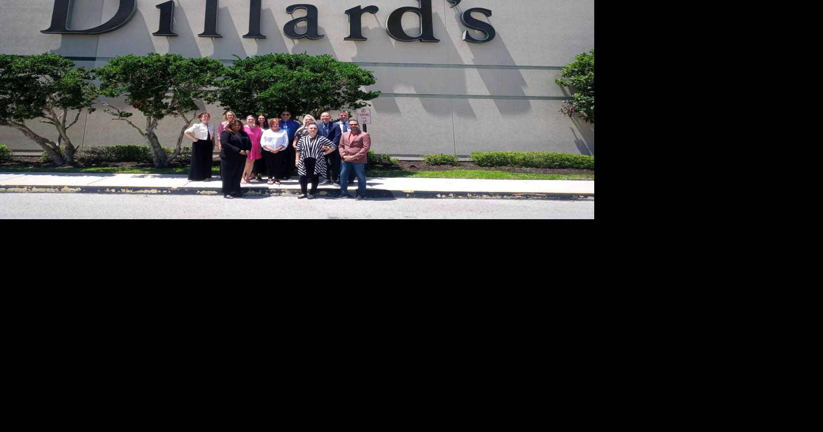 Dillard's managers