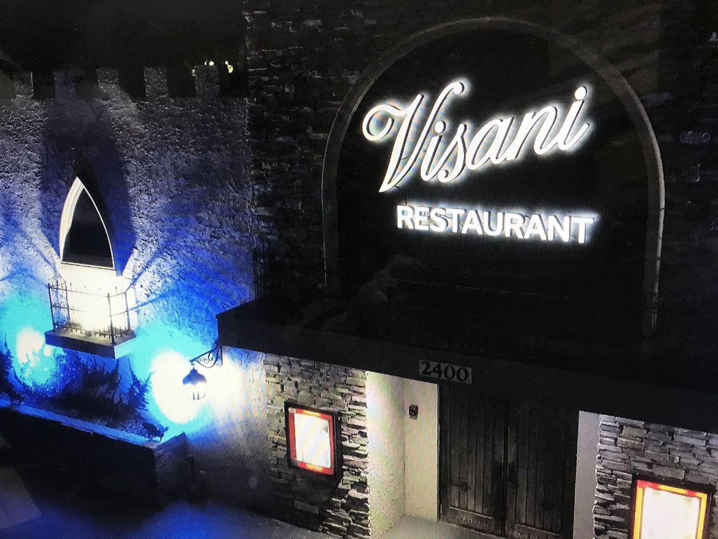 Laughter Guaranteed At Visani S Stand Up Comedy Competition Let S Go Yoursun Com