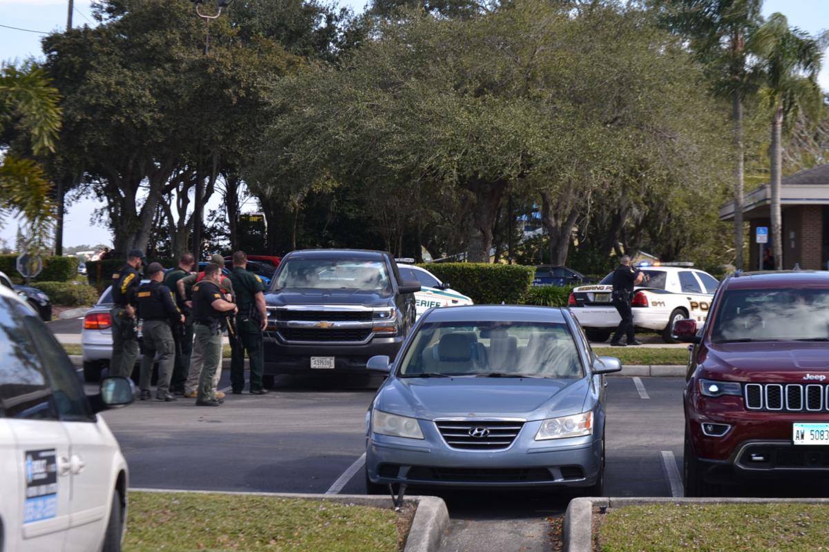 Five Dead In Bank Shooting News Yoursun Com