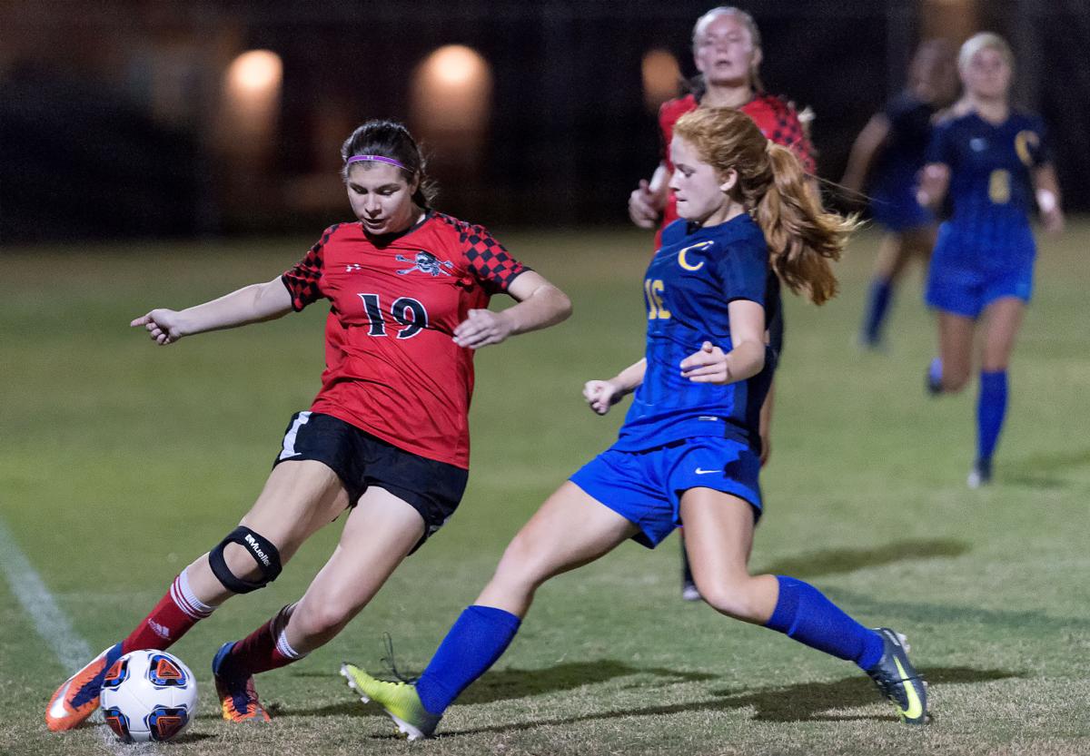 Preseason Soccer 3 Area Girls Soccer Programs Like What They See