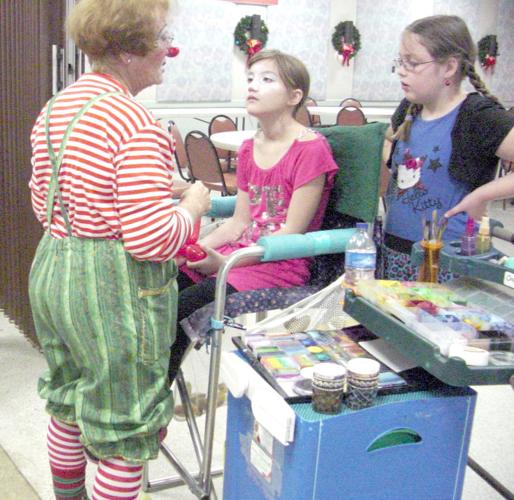 Englewood Elks play host to Christmas party News Archives