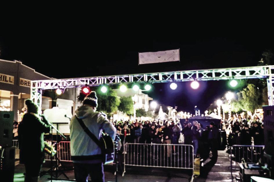 New Year's Lettuce Drop in Downtown Yuma Features