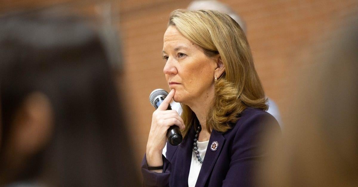 Arizona residents voice concerns about living next door to a data center under construction
