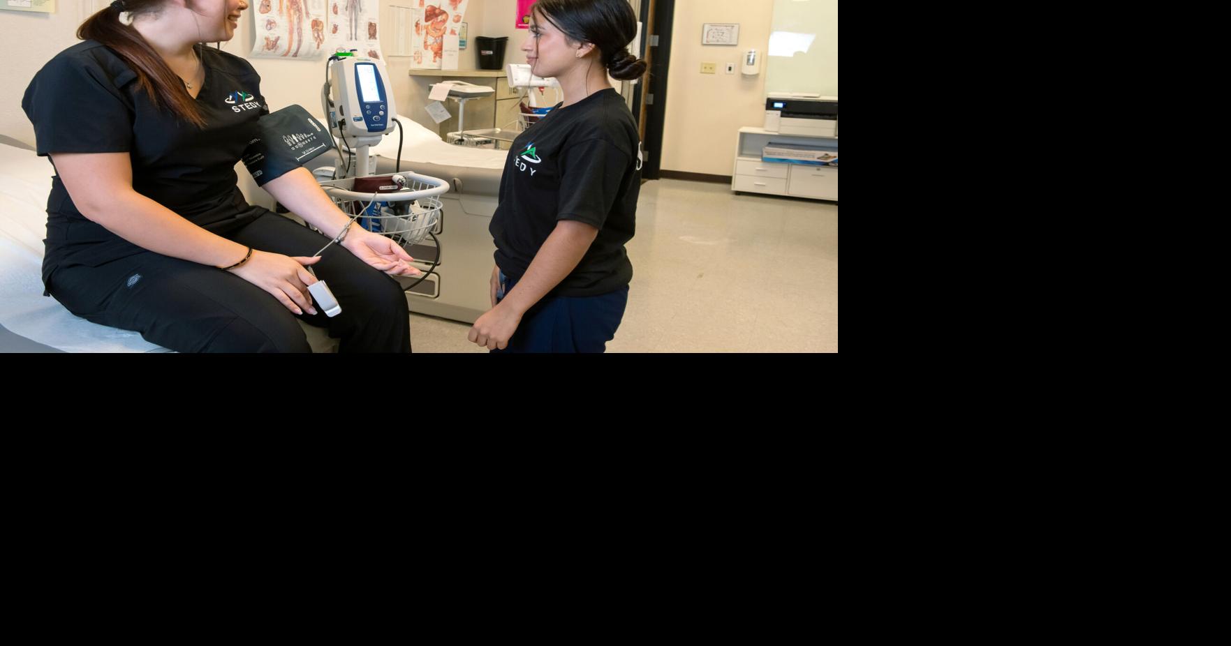 Opportunities for aspiring medical assistants, real-world training