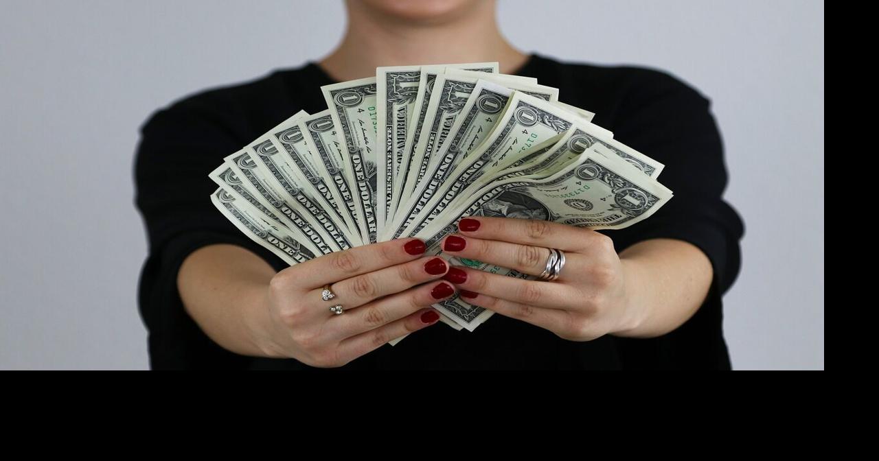 Lawmakers want to ensure businesses can’t turn cash away