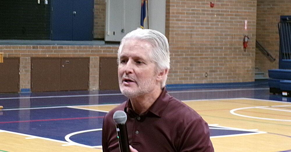 Expert discusses school safety with Crane parents