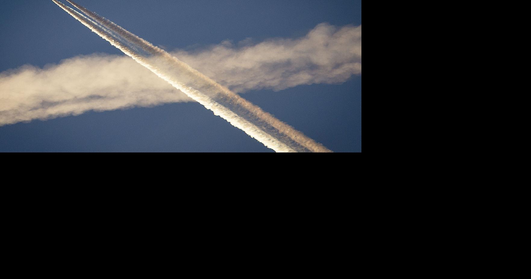 Arizona lawmakers take aim at 'chemtrails'